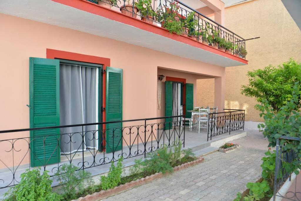Seaside Villa Alexandra,Acharavi. Aharávi Kültér fotó