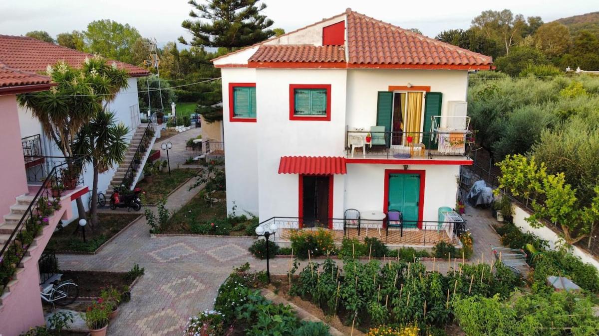 Seaside Villa Alexandra,Acharavi. Aharávi Kültér fotó